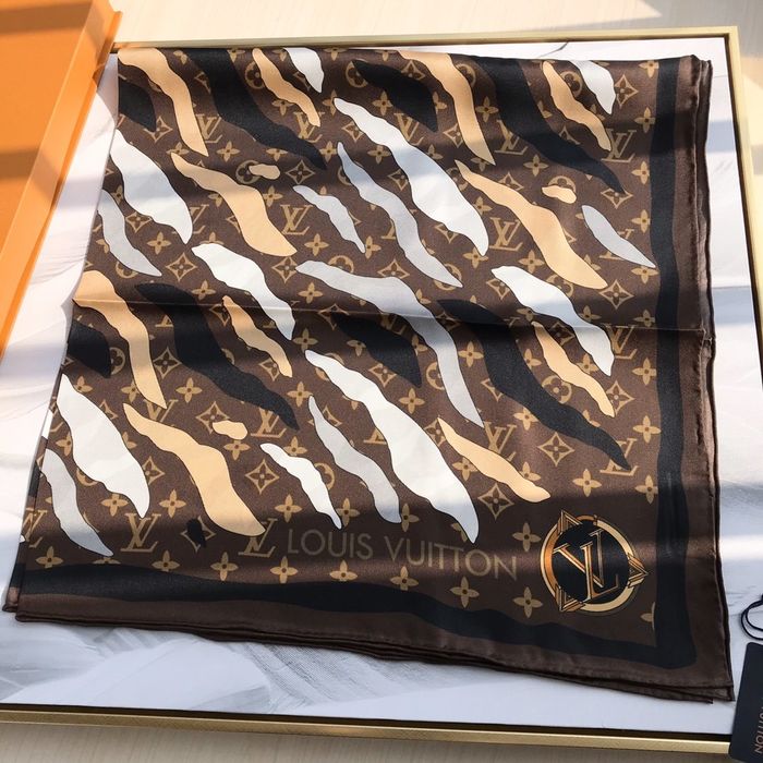 Louis Vuitton Scarf LVS00093